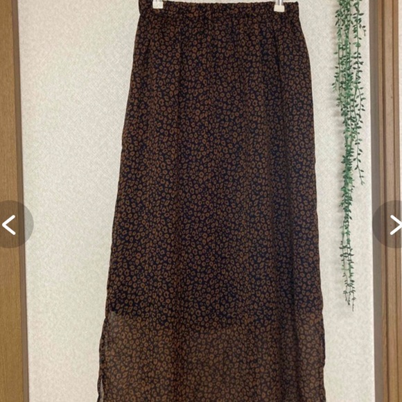 Niko and… cheetah skirt - Picture 2 of 4